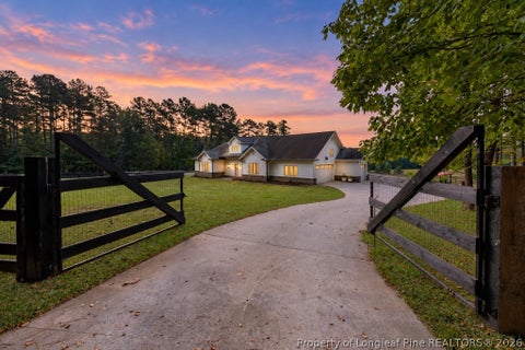 Featured picture for the property 768591