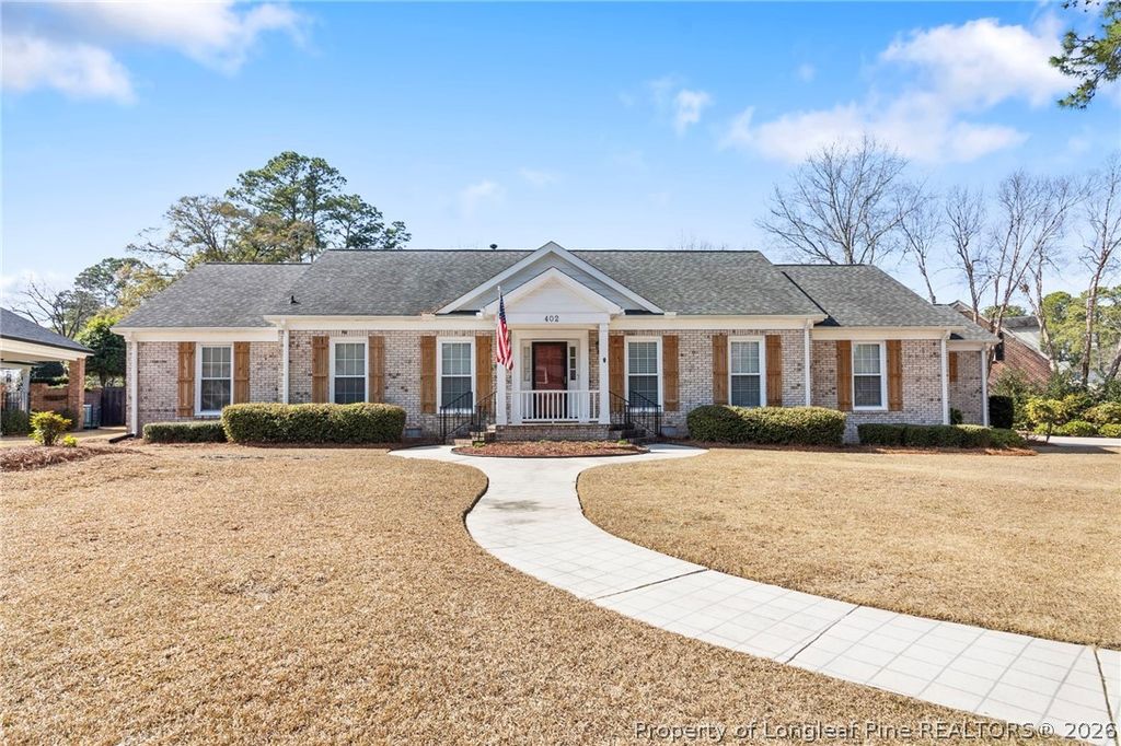 Photo of 402 Thorncliff Drive, Fayetteville, NC 28303 (MLS # 758127)