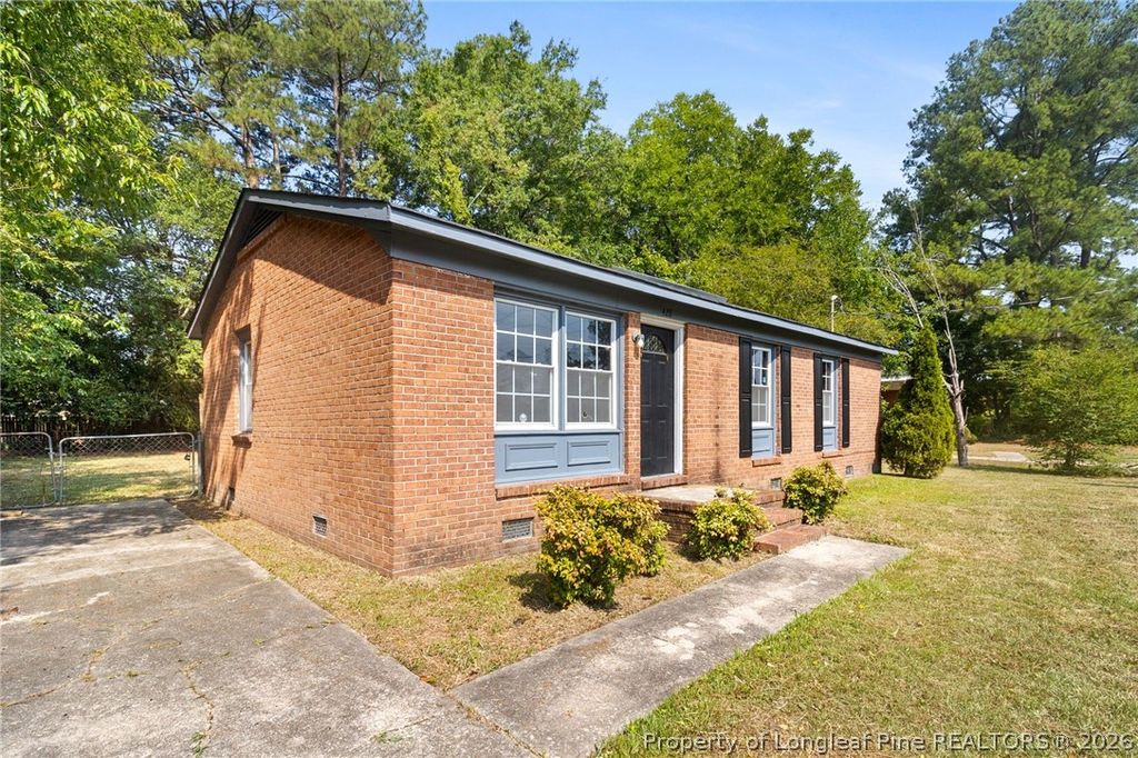 Photo of 428 Perth Street, Fayetteville, NC 28314 (MLS # 765088)