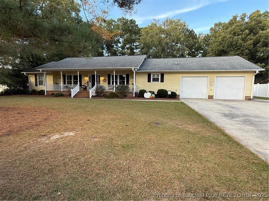 Photo of 3057 Westminster Road, Lumberton, NC 28360 (MLS # 752707)