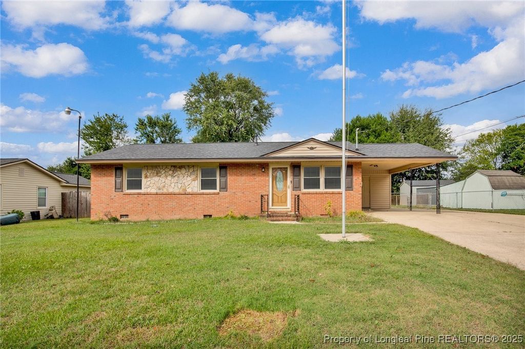Photo of 6006 Elstree Place, Fayetteville, NC 28314 (MLS # 751984)