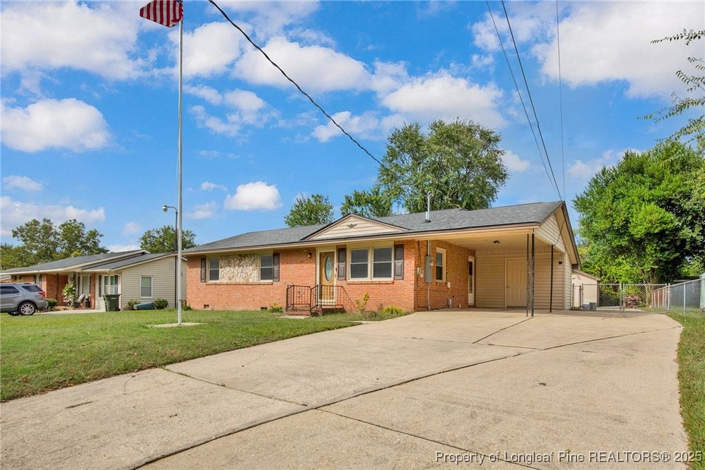Photo of 6006 Elstree Place, Fayetteville, NC 28314 (MLS # 751984)