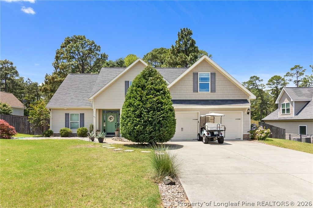 Photo of 85 Lakewood View, Sanford, NC 27332 (MLS # 763000)