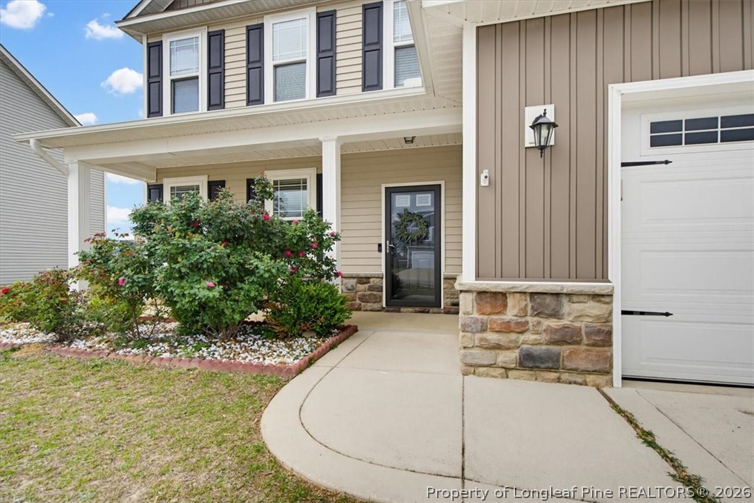 5726 Pondhaven Drive