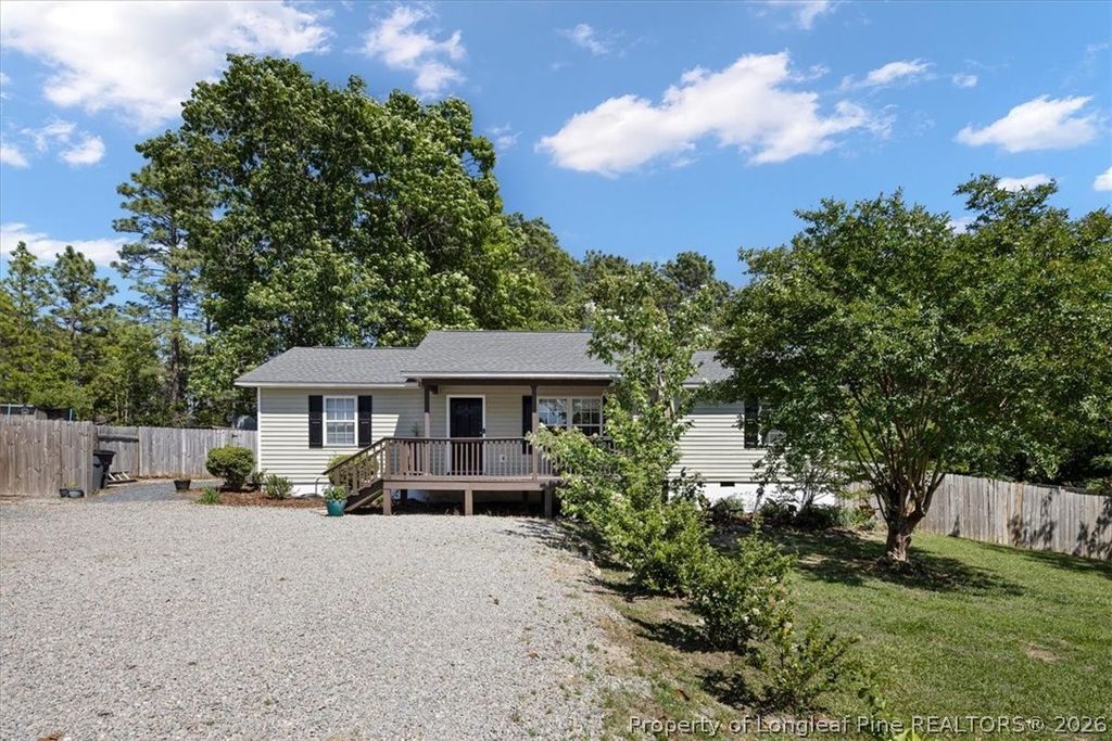 Photo of 137 Fullers Way, Aberdeen, NC 28315 (MLS # 762726)