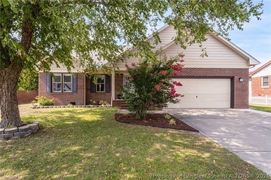 Photo of 6318 Streeter Drive, Hope Mills, NC 28348 (MLS # 764915)