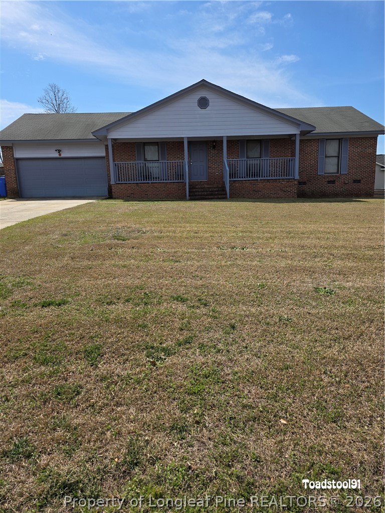 Photo 1 of 13 — 513 ROUNDTREE Drive, Fayetteville, NC 28303