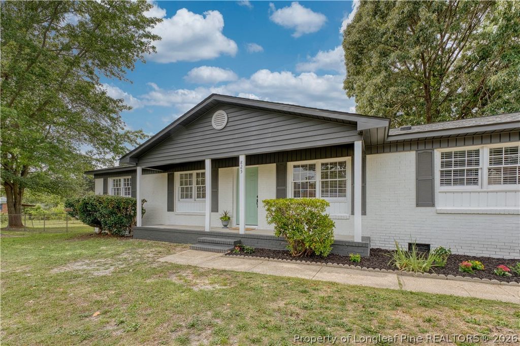 Photo of 825 Fresno Drive, Fayetteville, NC 28303 (MLS # 764949)