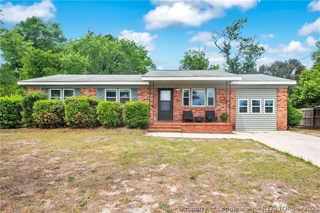 Photo of 3218 Pelligrini Avenue, Hope Mills, NC 28348 (MLS # 761704)