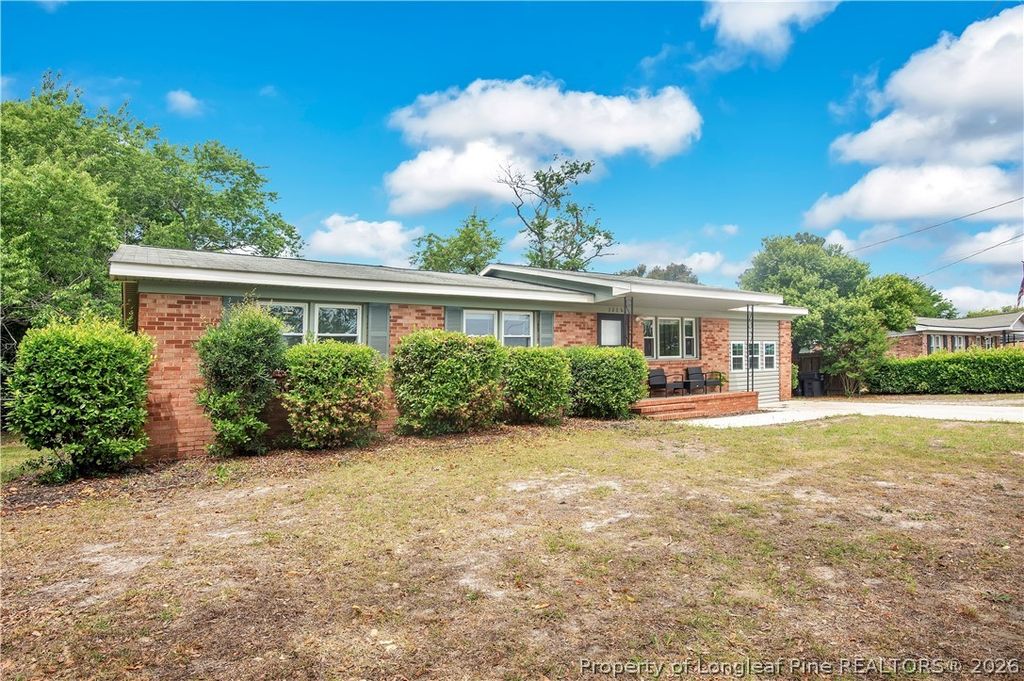 Photo of 3218 Pelligrini Avenue, Hope Mills, NC 28348 (MLS # 761704)