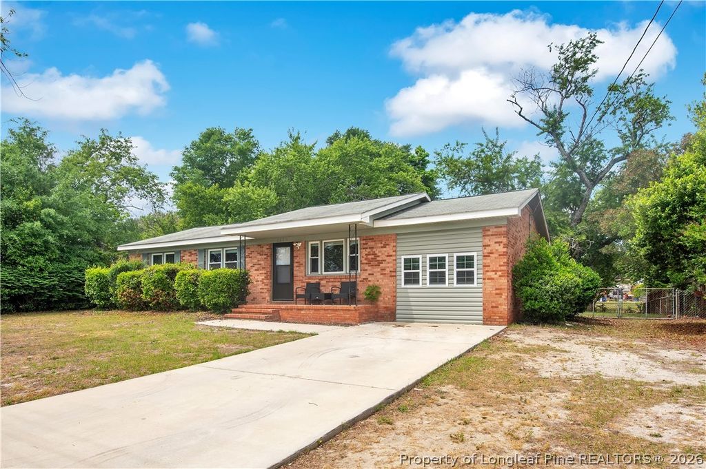 Photo of 3218 Pelligrini Avenue, Hope Mills, NC 28348 (MLS # 761704)