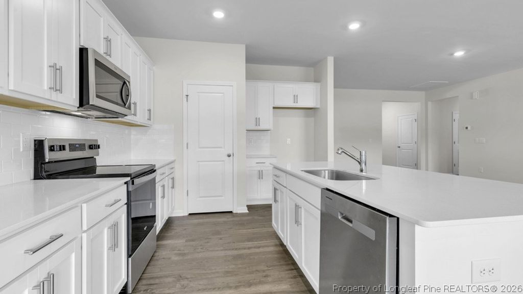 Photo of 3101 Platinum Circle, West End, NC 27376 (MLS # 761303)