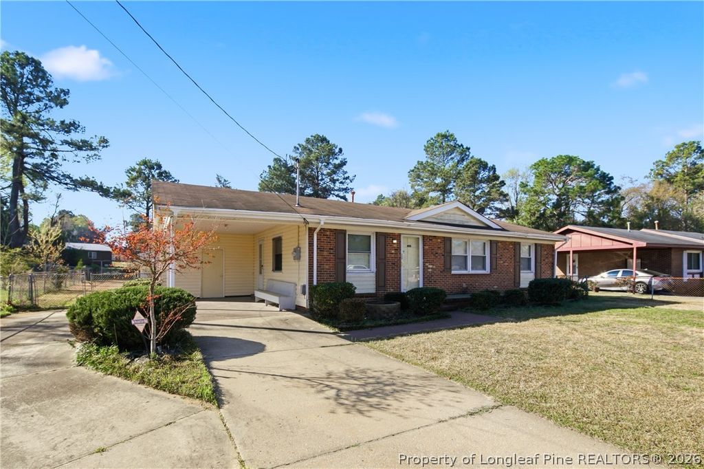 Photo of 2811 Coronada Parkway, Fayetteville, NC 28306 (MLS # 759222)