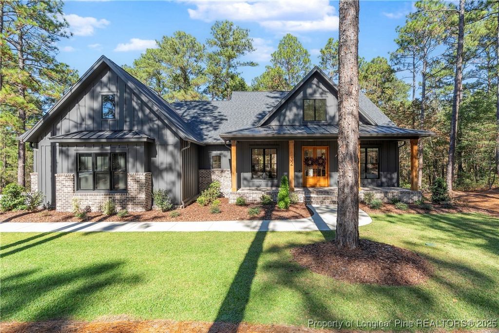 Photo of 32 Chestertown Drive, Pinehurst, NC 28374 (MLS # 752157)