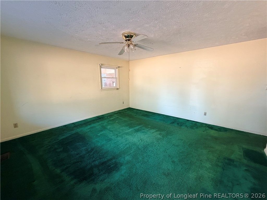 Photo of 809 W Allen Lane, Laurinburg, NC 28352 (MLS # 757301)