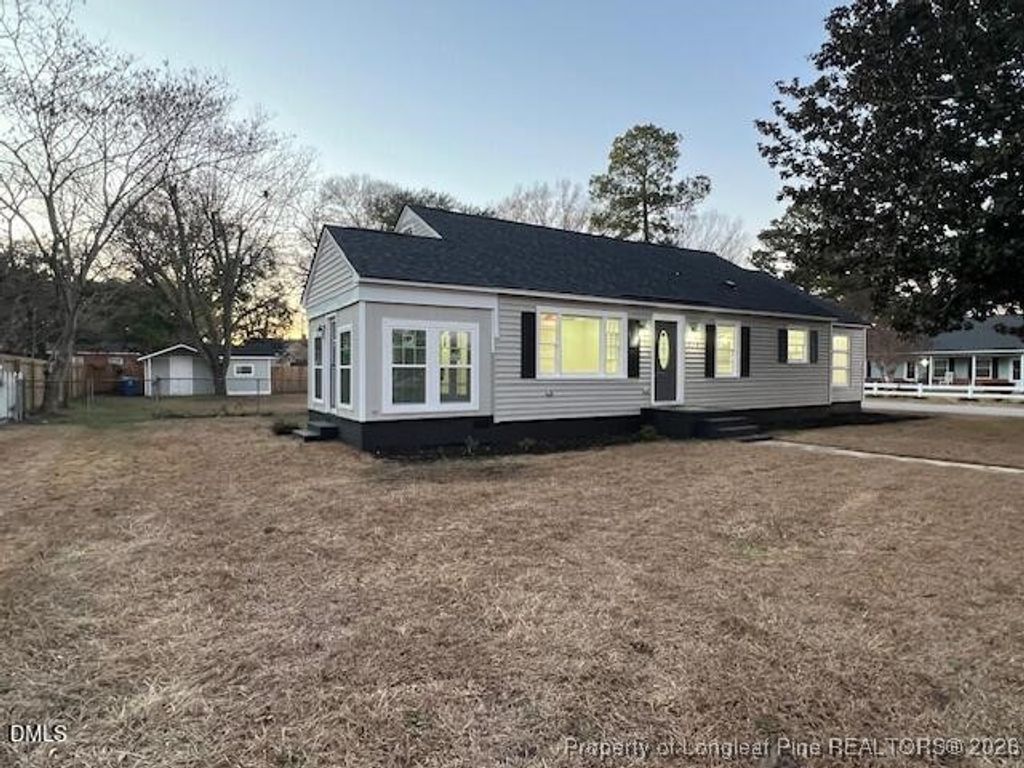 Photo of 711 Memorial Avenue, Dunn, NC 28334 (MLS # 755842)