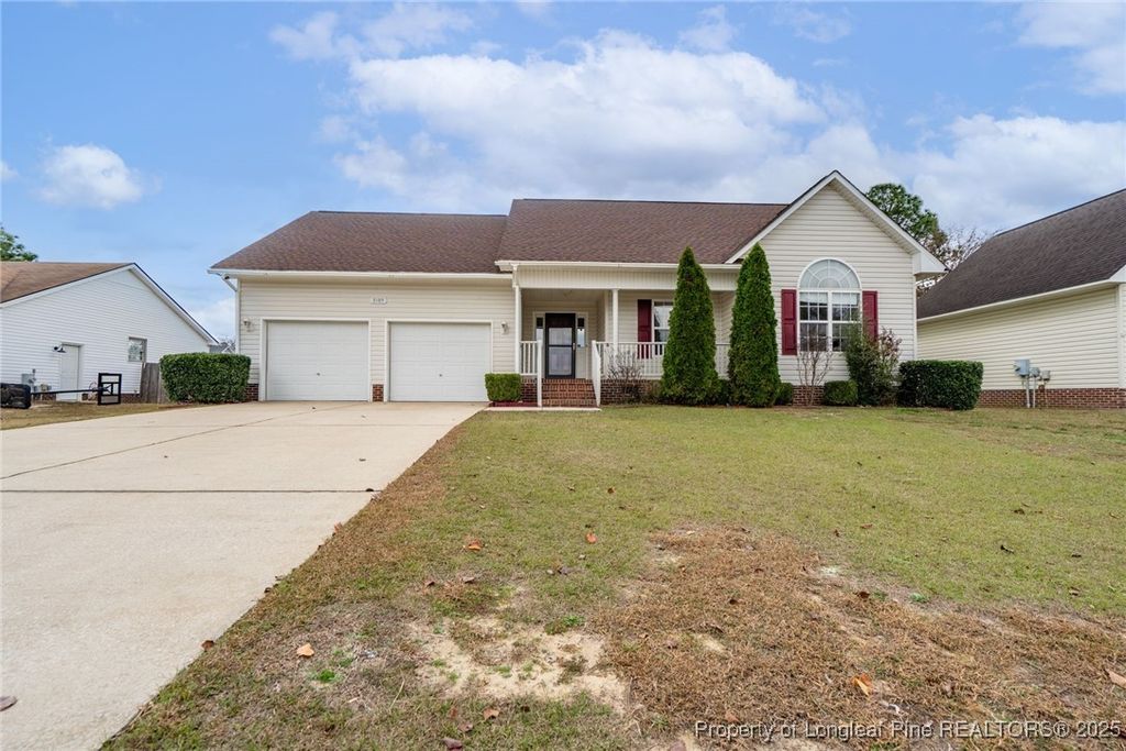 Photo of 3105 Walesby Drive, Fayetteville, NC 28306 (MLS # 753953)