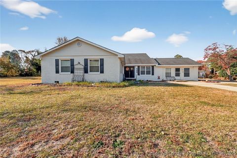 Photo of 3402 Seven Mountain Drive, Fayetteville, NC 28306 (MLS # 754174)