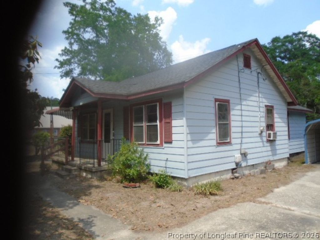 Photo of 1505 Deep Creek Road, Fayetteville, NC 28312 (MLS # 761622)