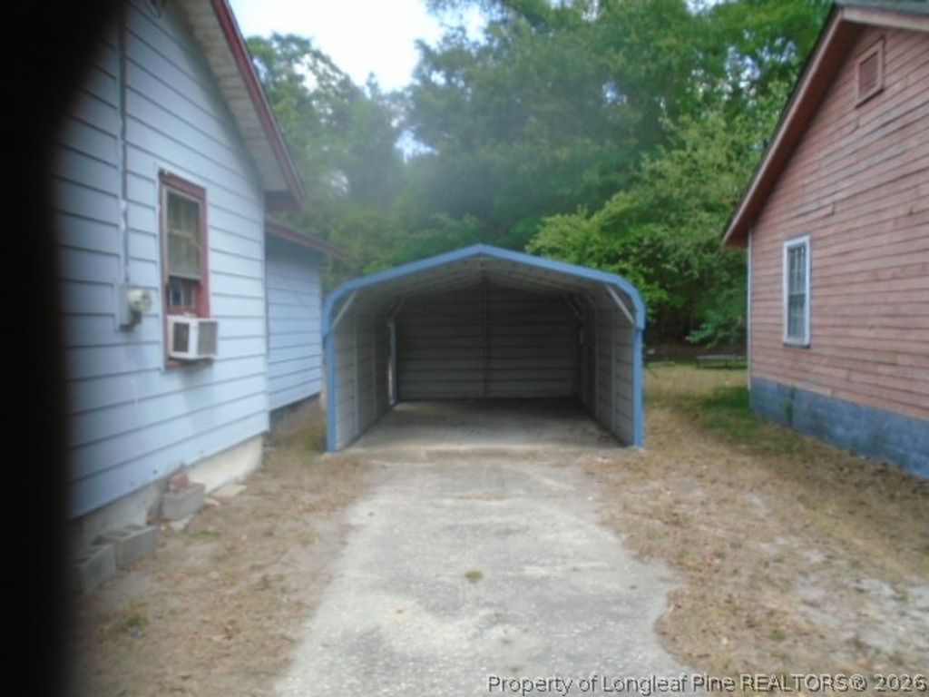 Photo of 1505 Deep Creek Road, Fayetteville, NC 28312 (MLS # 761622)
