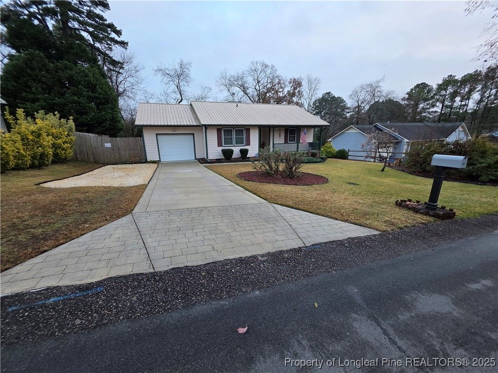 Photo of 595 Sheringham Drive, Fayetteville, NC 28311 (MLS # 754247)