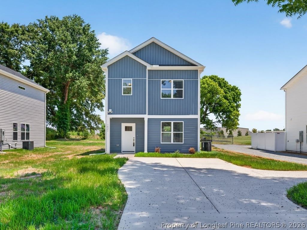 Photo of 1021 E Harnett Street, Dunn, NC 28334 (MLS # 764348)
