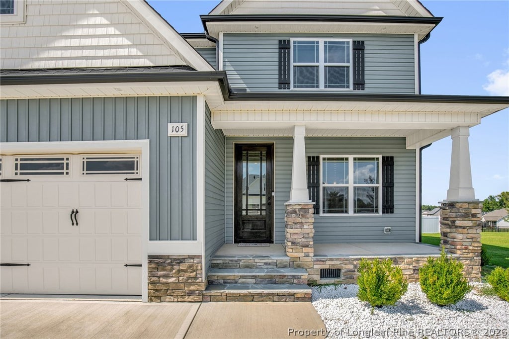 Photo of 105 Hampshire Courts, Four Oaks, NC 27524 (MLS # 768552)