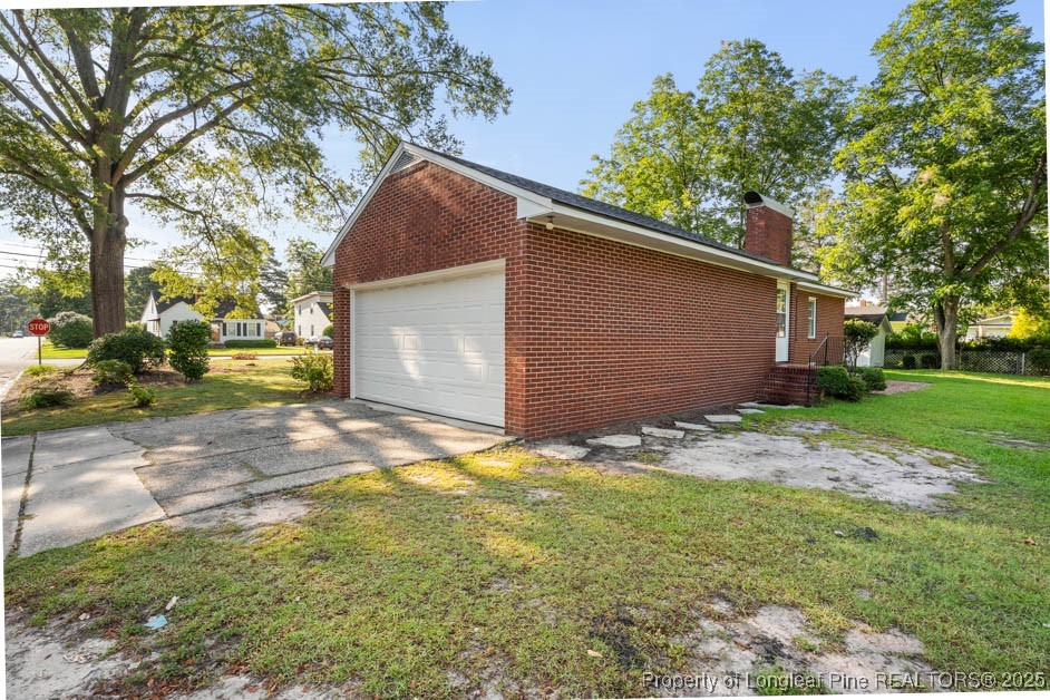 1905 N Rowland Avenue N