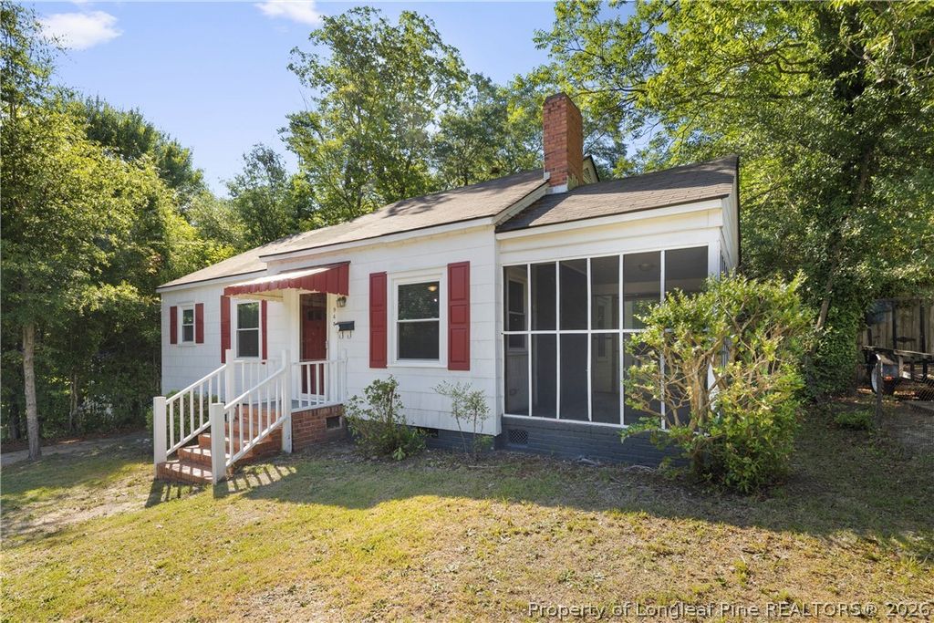 Photo of 948 McKimmon Road, Fayetteville, NC 28303 (MLS # 763951)