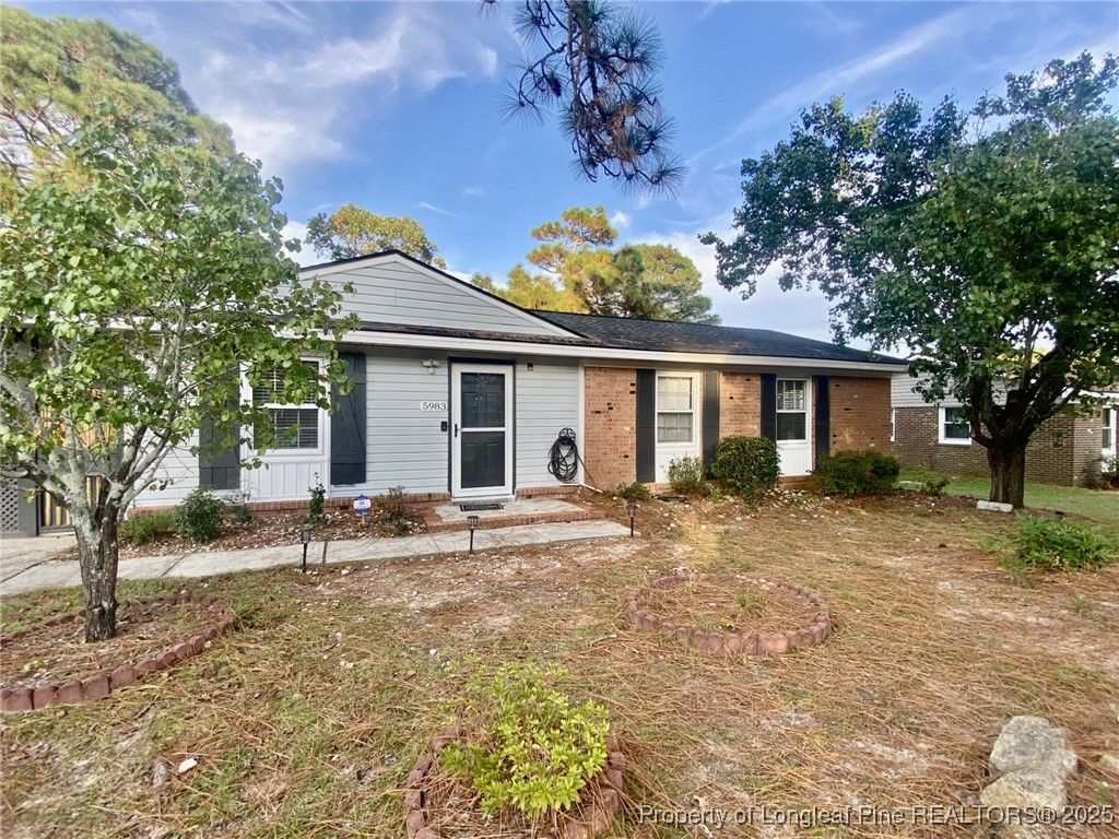 Photo of 5983 Richfield Avenue, Hope Mills, NC 28348 (MLS # 750947)