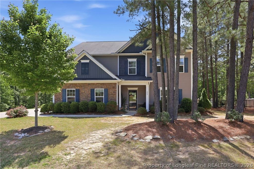 Photo of 609 Prospectors Lane, Sanford, NC 27330 (MLS # 762269)