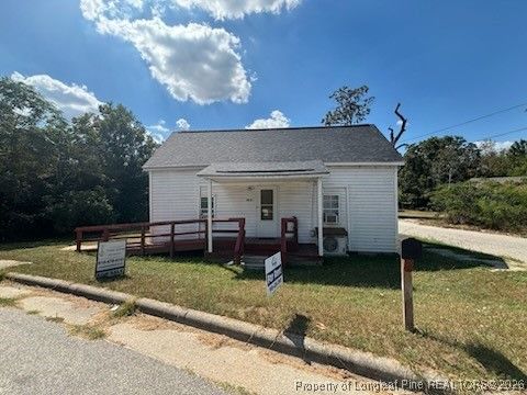 Photo of 400 McLeod Road, Red Springs, NC 28377 (MLS # 756738)