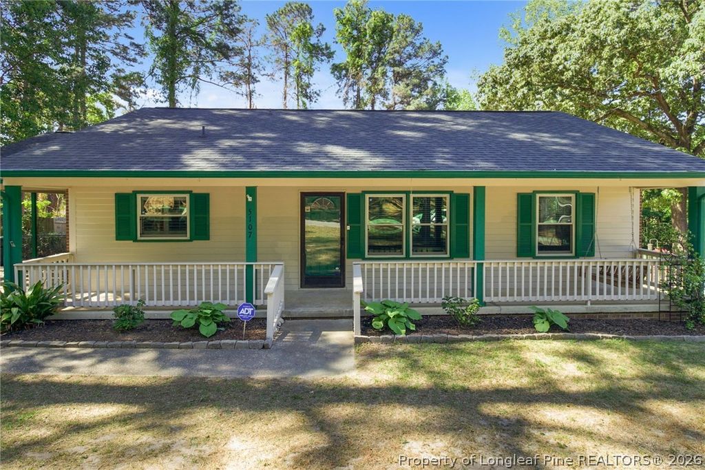 Photo of 5107 Hayden Lane, Fayetteville, NC 28304 (MLS # 761191)