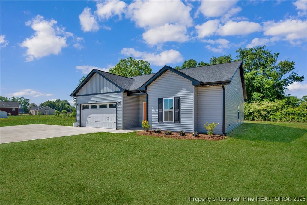 Photo of 745 Porter Road, Hope Mills, NC 28376 (MLS # 748781)