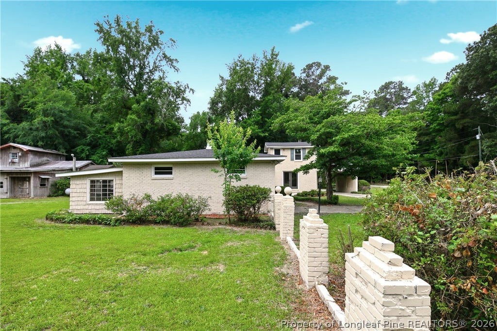 Photo of 956 Middle Road, Fayetteville, NC 28312 (MLS # 764172)