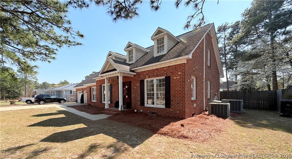 Photo of 2106 Clinchfield Drive, Fayetteville, NC 28304 (MLS # 759589)