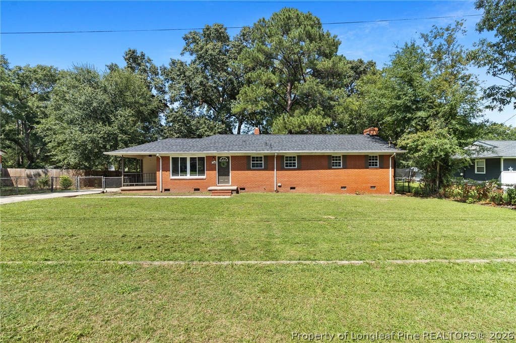 Photo of 1223 Stansfield Drive, Fayetteville, NC 28303 (MLS # 768282)