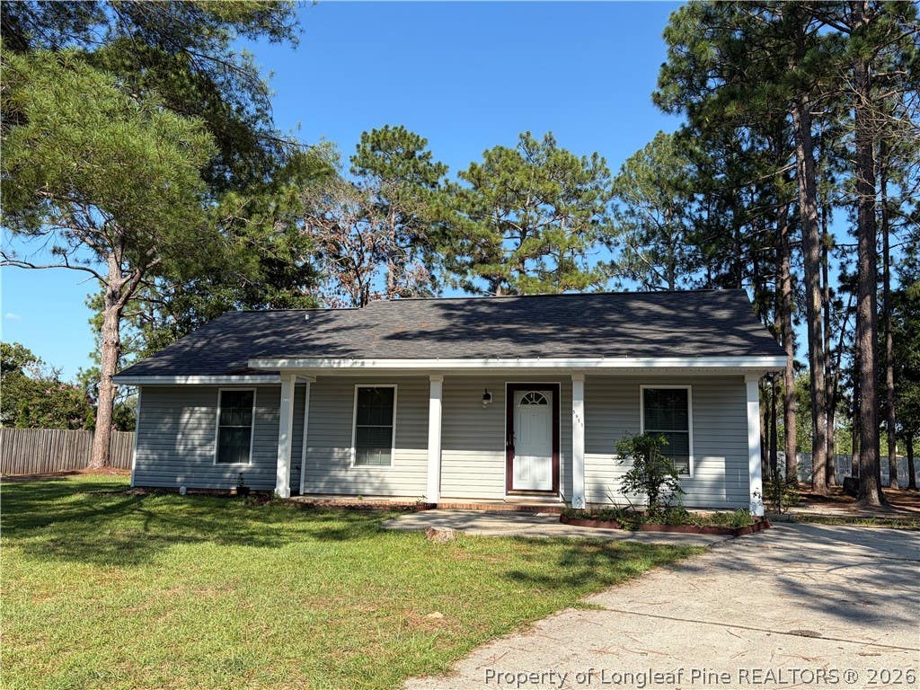 Photo of 5811 Paragon Point, Hope Mills, NC 28348 (MLS # 766913)