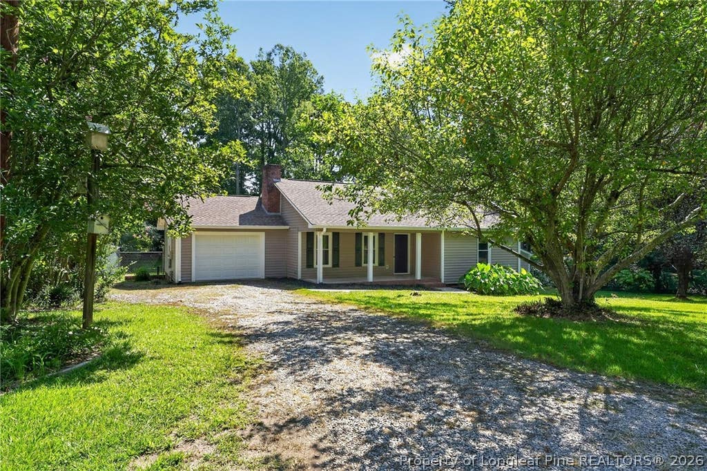 Photo of 3109 Parkwood Drive, Sanford, NC 27332 (MLS # 766965)