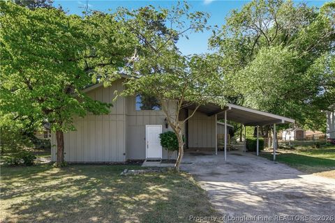 Photo of 905 Bucknell Road, Fayetteville, NC 28311 (MLS # 761396)