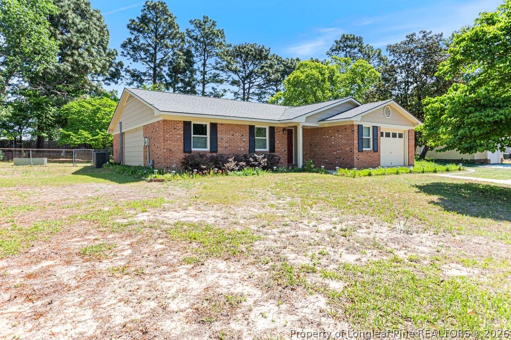 Photo of 5714 Crenshaw Drive, Hope Mills, NC 28348 (MLS # 762252)