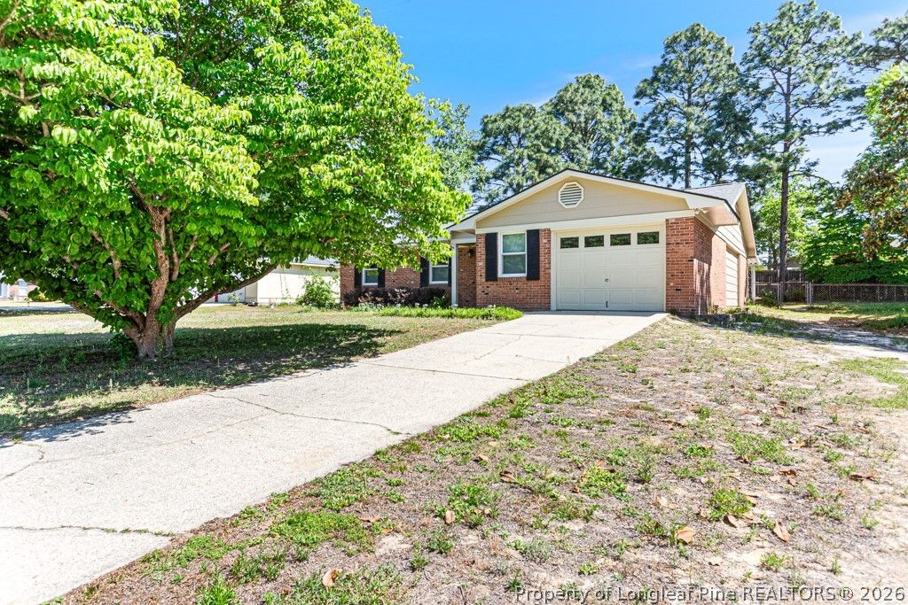 Photo of 5714 Crenshaw Drive, Hope Mills, NC 28348 (MLS # 762252)