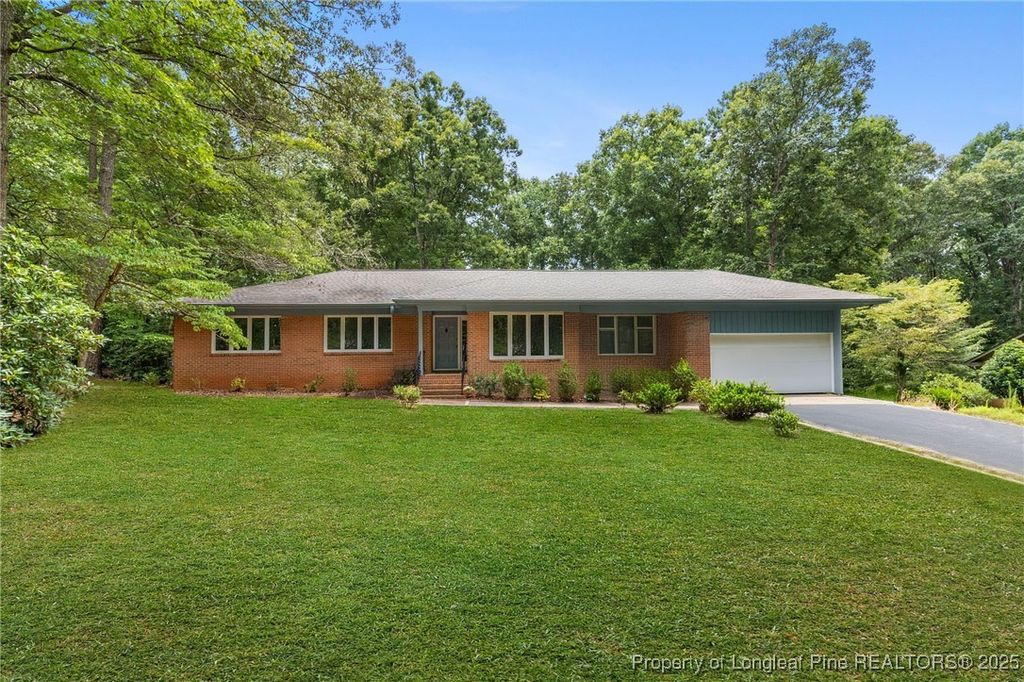 Photo of 3120 Sandwedge, Sanford, NC 27332 (MLS # 748074)