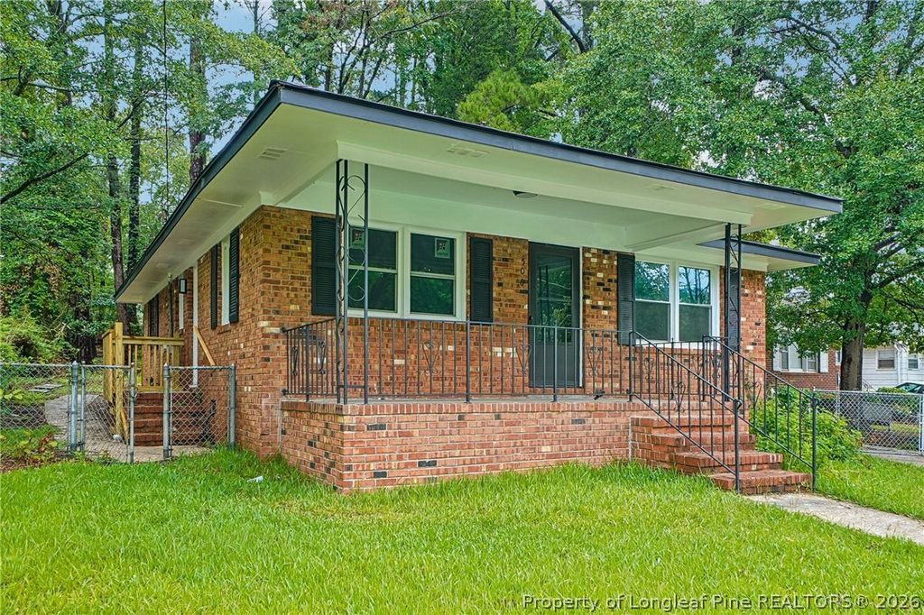 Photo of 506 Eaton Street, Fayetteville, NC 28301 (MLS # 766637)