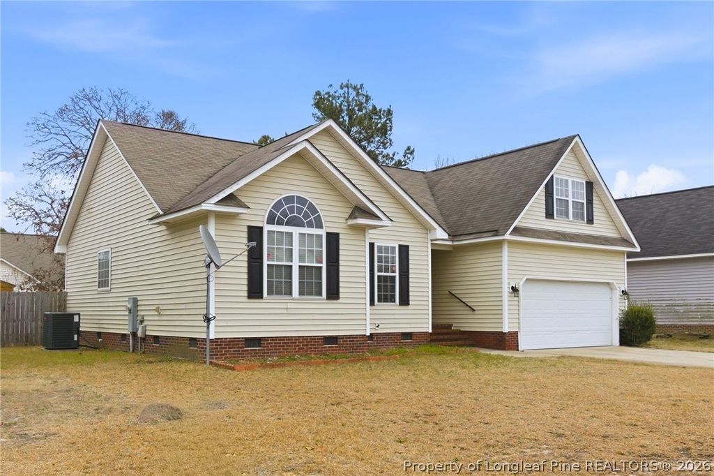 Photo of 5617 Thackeray Drive, Fayetteville, NC 28306 (MLS # 758106)