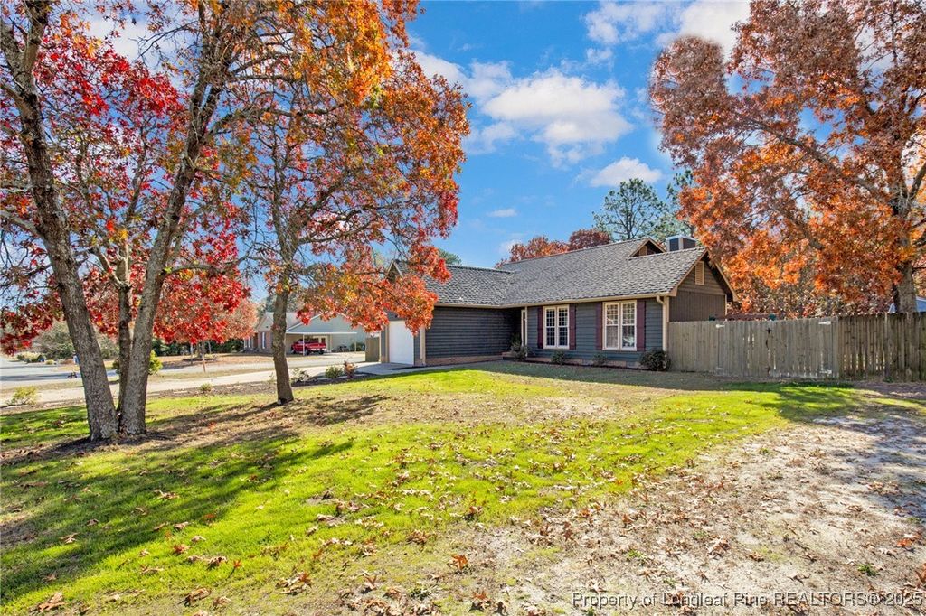 Photo of 6867 Woodmark Drive, Fayetteville, NC 28314 (MLS # 753862)