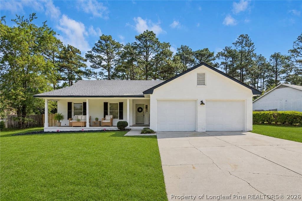 Photo of 6870 Pin Oak Lane, Fayetteville, NC 28314 (MLS # 763990)