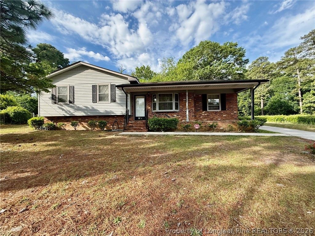 Photo of 7300 Hyannis Drive, Fayetteville, NC 28304 (MLS # 762248)