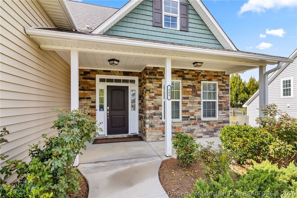 Photo of 409 Sedgemoor Road, Fayetteville, NC 28311 (MLS # 760214)