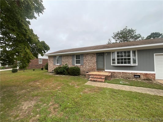 5947 LEXINGTON DR, HOPE MILLS, NC 28348 - Image 20aac74d884f0e253b0de55bae099350/2352582015